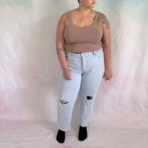 Old Navy Sky High Curvy Straight Light Wash Jeans Women’s Size 20
